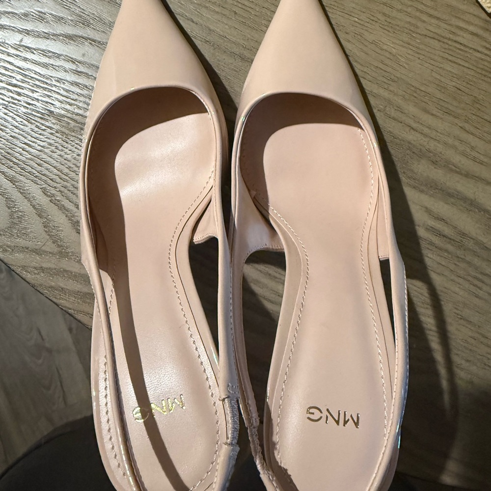 Mango taupe Heels Elegant Design size  36 worn once